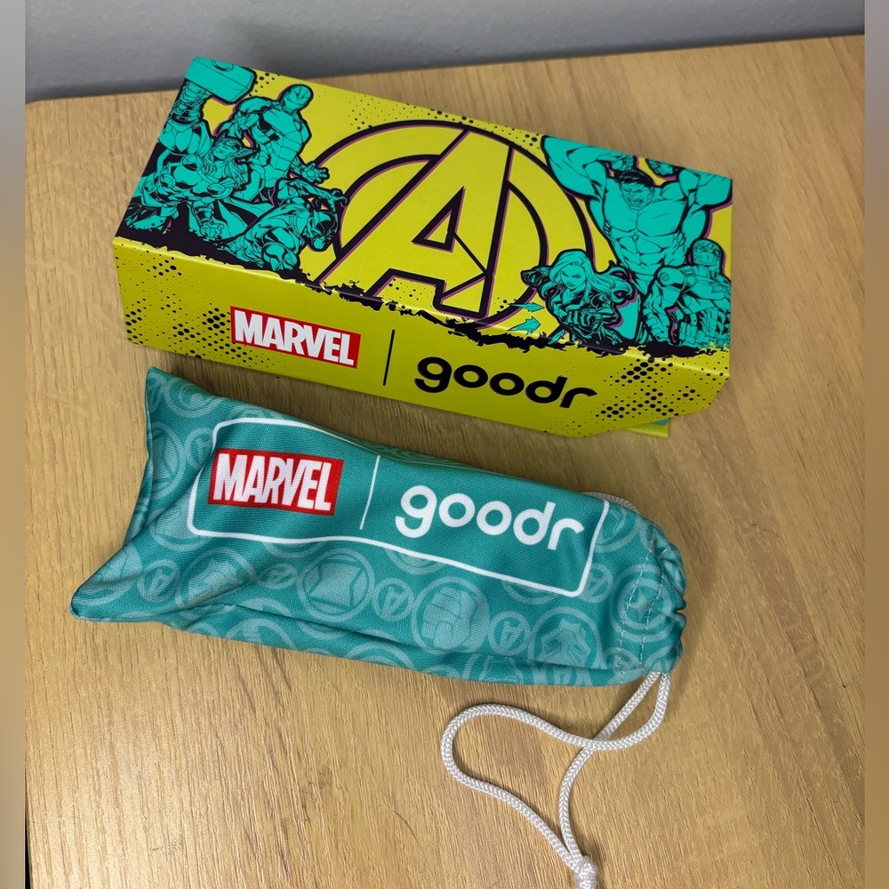 NWT Goodr Marvel Sunglasses Mjolnir…. It’s A Soft J - Picture 11 of 11